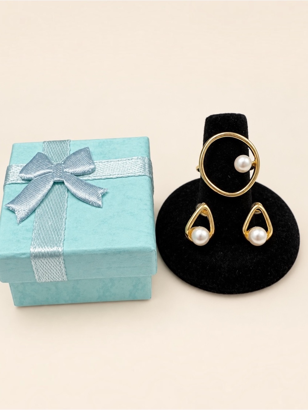 Gold tone Ring and Earring Set -New
